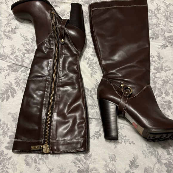 MICHAEL KORS BOOTS - Picture 2 of 4